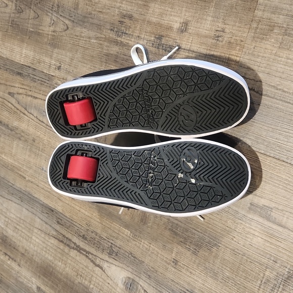 Black Heelys - youth 5 - Picture 3 of 7